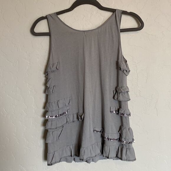 Gray ruffle tank top  - Picture 4 of 4